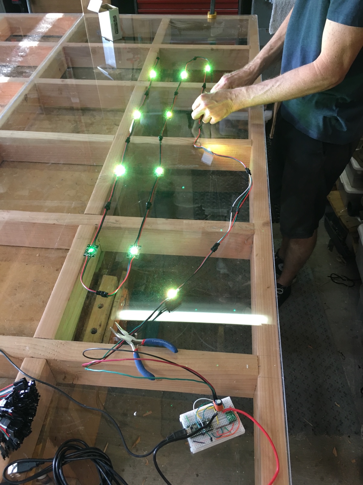 IMG_1594.jpeg Detail of LED wiring connections